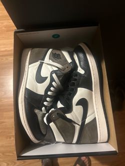 Jordan 1 mocha size 8