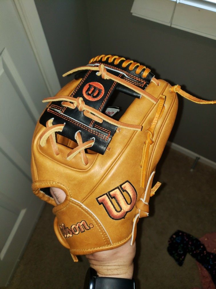 Wilson A2000 Dp15 11.5inch baseball glove