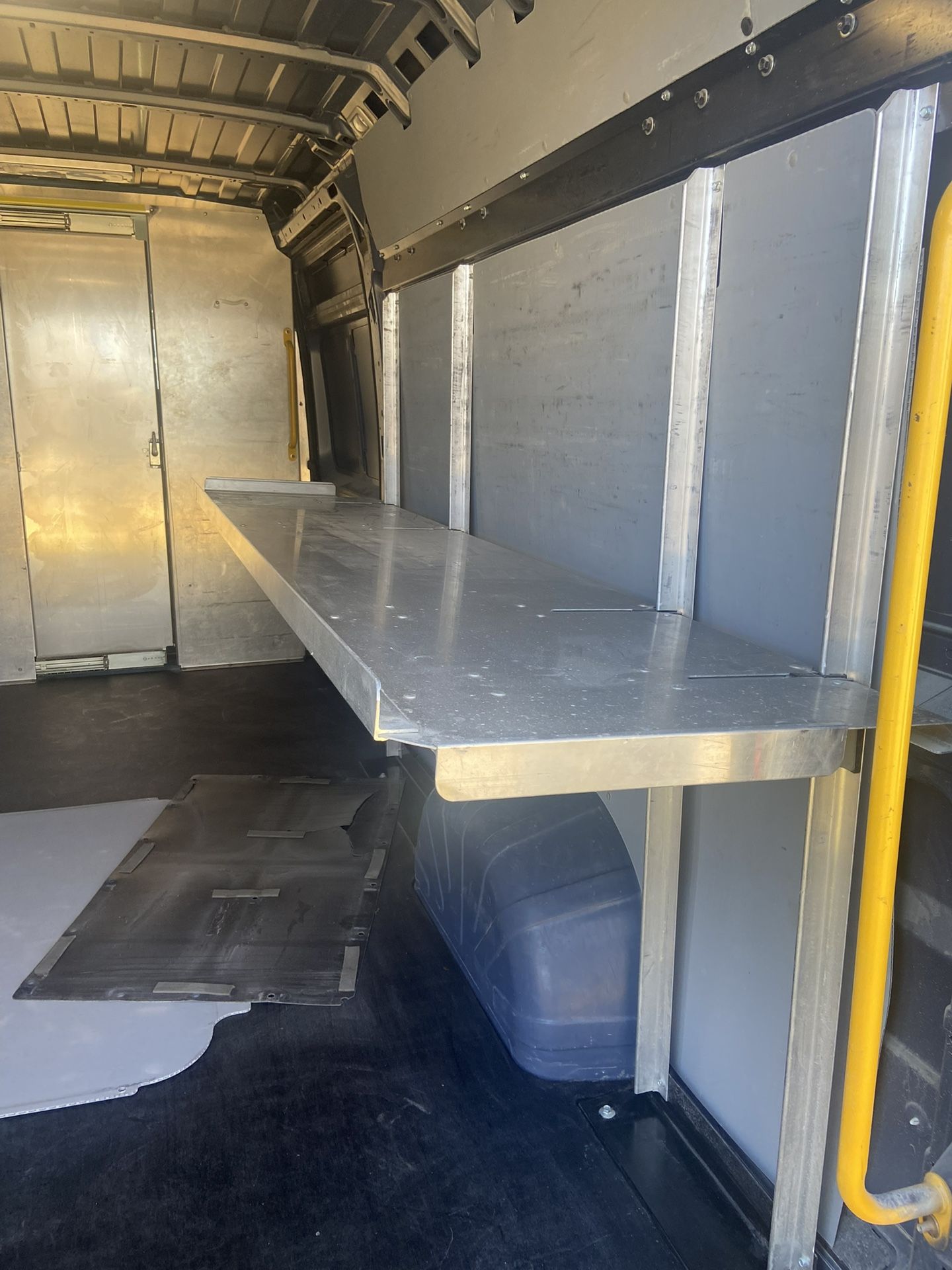 Cargo Shelves For Delivery Trucks 