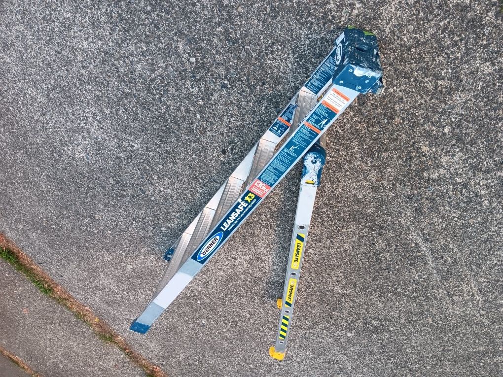 Werner 6ft Leansafe Ladder 3 In 1 .Excellent Condition. Other Tools .for Pick Up Fremont Seattle. No Low Ball Offers Please. No Trades 