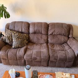 Beautiful 3 Piece Living Room Set 