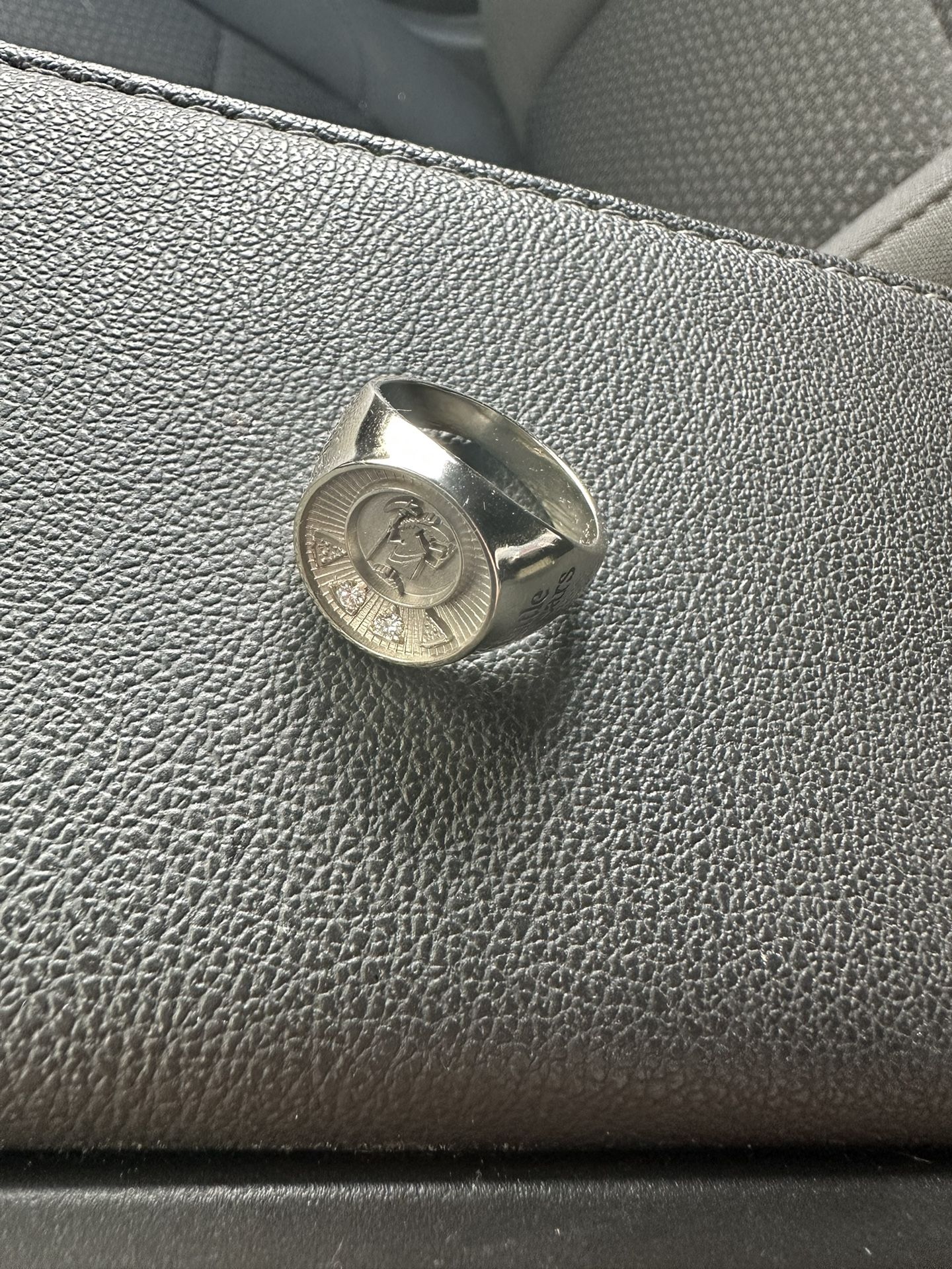 Little Caesar’s Ring/ White Gold