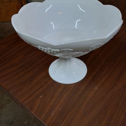 Vintage 1960s Indiana Glass Co Milk Glass Fruit Bowl