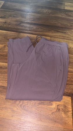 xl woman jogger