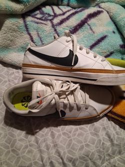 Nike shoes
