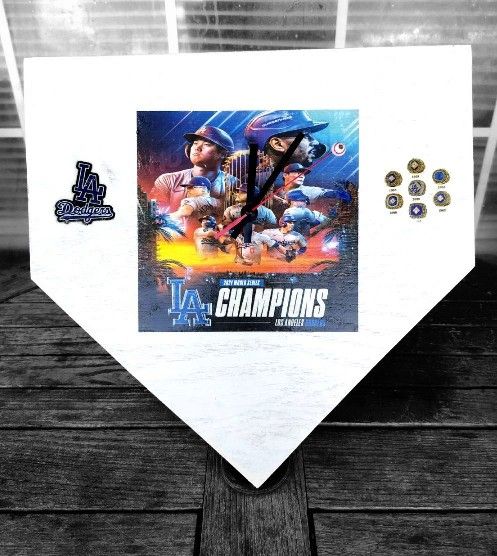 CUSTOM CREATED L.A. DODGERS CHAMPIONSHIP CLOCK