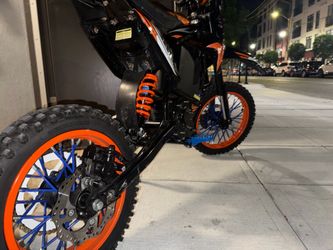 🔥 MUST SELL TODAY – 2025 AMPX 4000W Electric Dirt E-Bike – Only 55 Miles – Like New 🔥