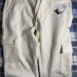 L essential white  sweatpants 