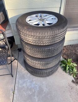 Stock 2025 Tundra wheel/tires