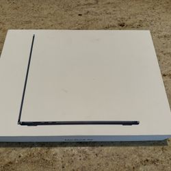 2024 MacBook Air 15-inch Laptop - M3 chip  - 8GB Memory - 256GB SSD - Midnight  
