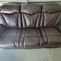 3 body reclinable couch