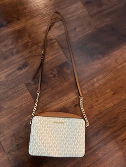 Michael Kors Crossbody