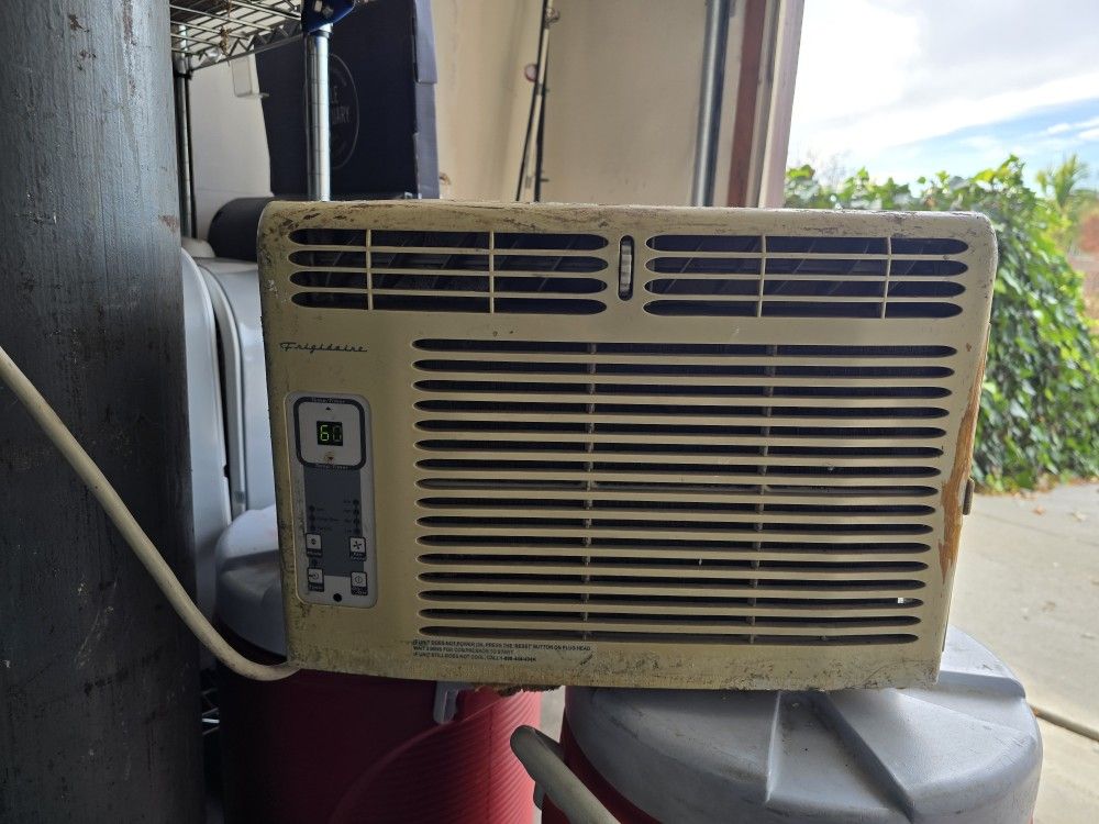Small Window Ac