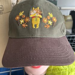 Disney Winnie The Pooh Floral Pooh Bear Cap one size fits most as is condition