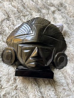 Aztec Mayan Obsidian carving