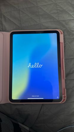 iPad 10th generation in color pink