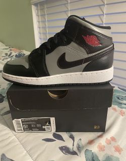 Jordan 1 Mid Shadow Red GS Size 5.5