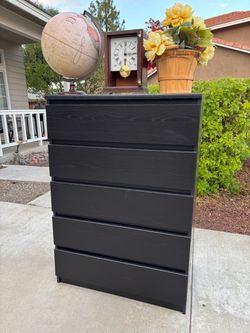 Black 5 Drawer Modern Dresser Chest of Drawers Furniture Great Condition