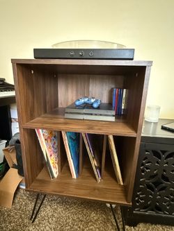 Record player stand