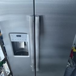 Samsung stainless Steel Refrigerator 