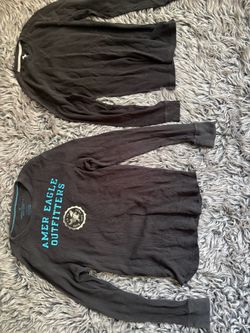 Men’s long sleeve sweaters size small medium large