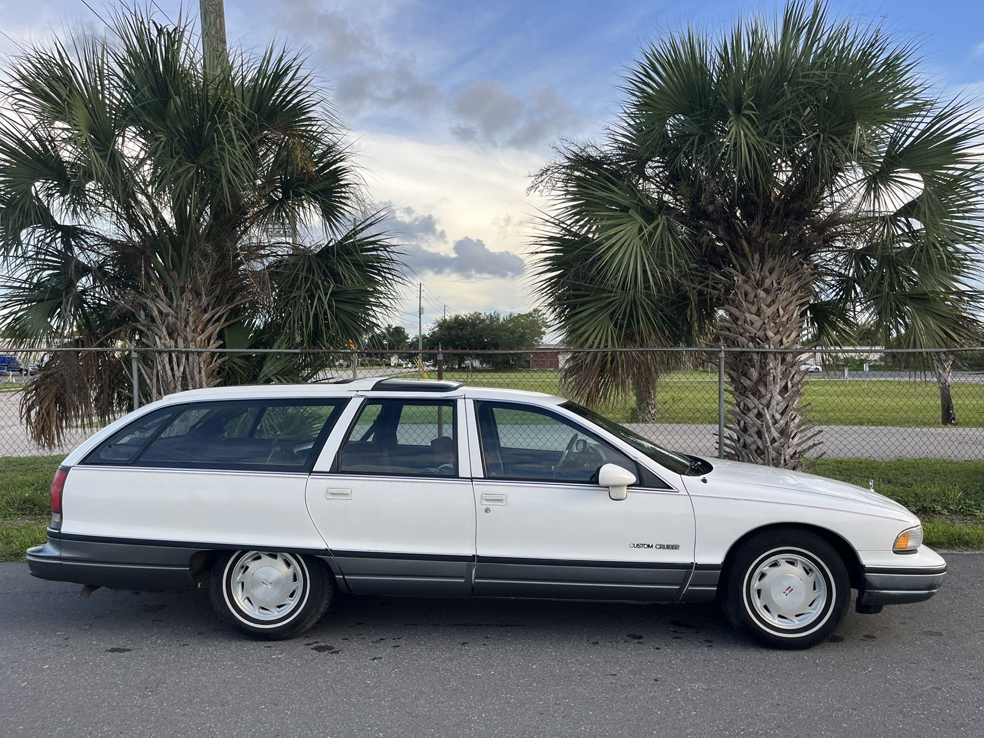 1992 Oldsmobile Custom Cruiser