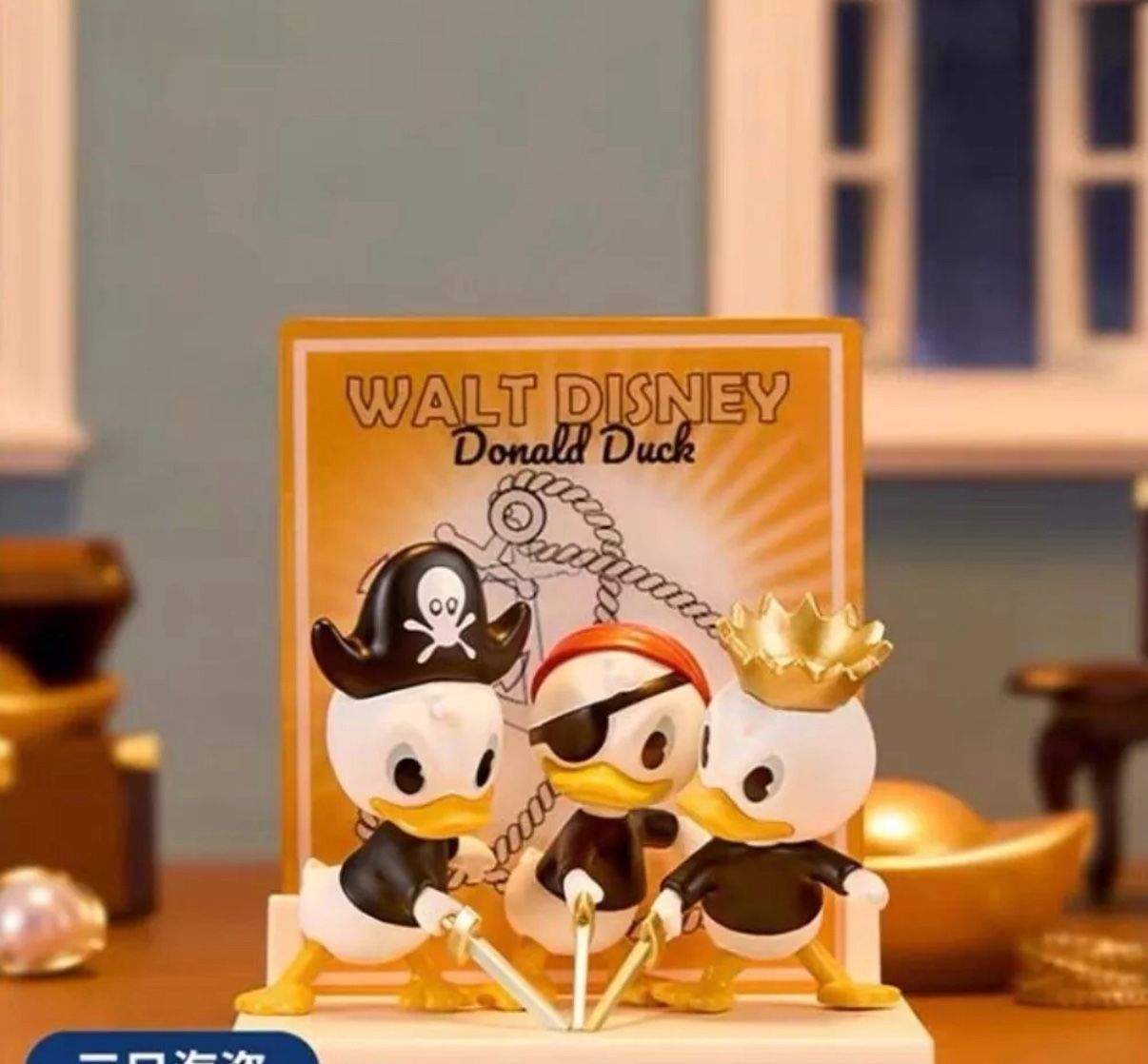 Miniso - Disney Donald Duck: Cover Model Series (The Three Pirates)