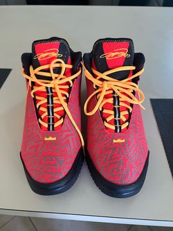 Nike LeBron NXXT Genisus