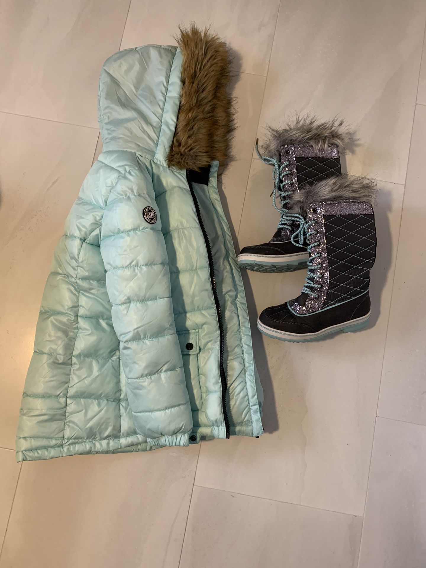 Girls Winter Puffer Jacket and Lace Up Boots 