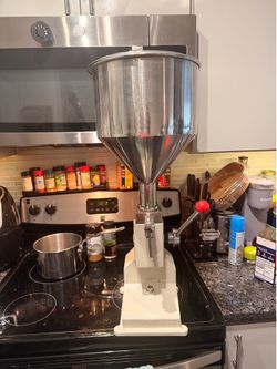 Manual Stainless Steel Piston Filler / Sauce Depositor