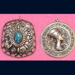 Lot Of 2 Vintage Silvertone Necklace Charms (Turquoise Stone & Queen Nefertiti) EXCELLENT CONDITION!😇 