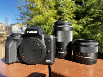 Canon M50 With 2 Lenses