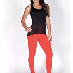 BUNDLE! Fabletics PowerHold® High-Rise Leggings + Black Top + FREE Slouchy Socks