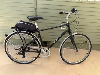 Momentum Street City Commuter Bike