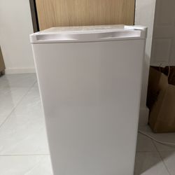 NEW Antarctic Star Mini Compact Refrigerator with Freezer, 3.2 Cu.Ft. Single Door with Adjustable Thermostat,Removable Glass Shelves 