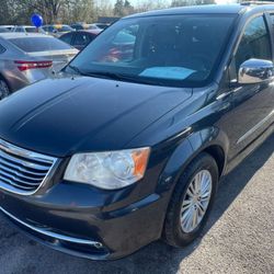 2014 Chrysler Town & Country Touring-L, 122k Miles, Clean Title, CASH PRICE!