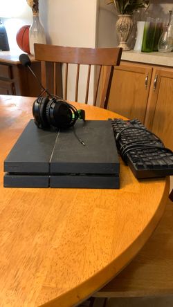 PS4 Headset/keyboard