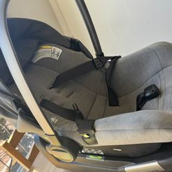 NUNA CARSEAT + BASE 