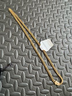 24” Gold color stainless Cuban chains, won’t tarnish or change color