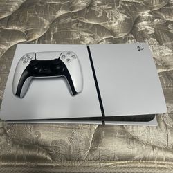 PlayStation 5 – Like New (Used Twice) – Works Perfect