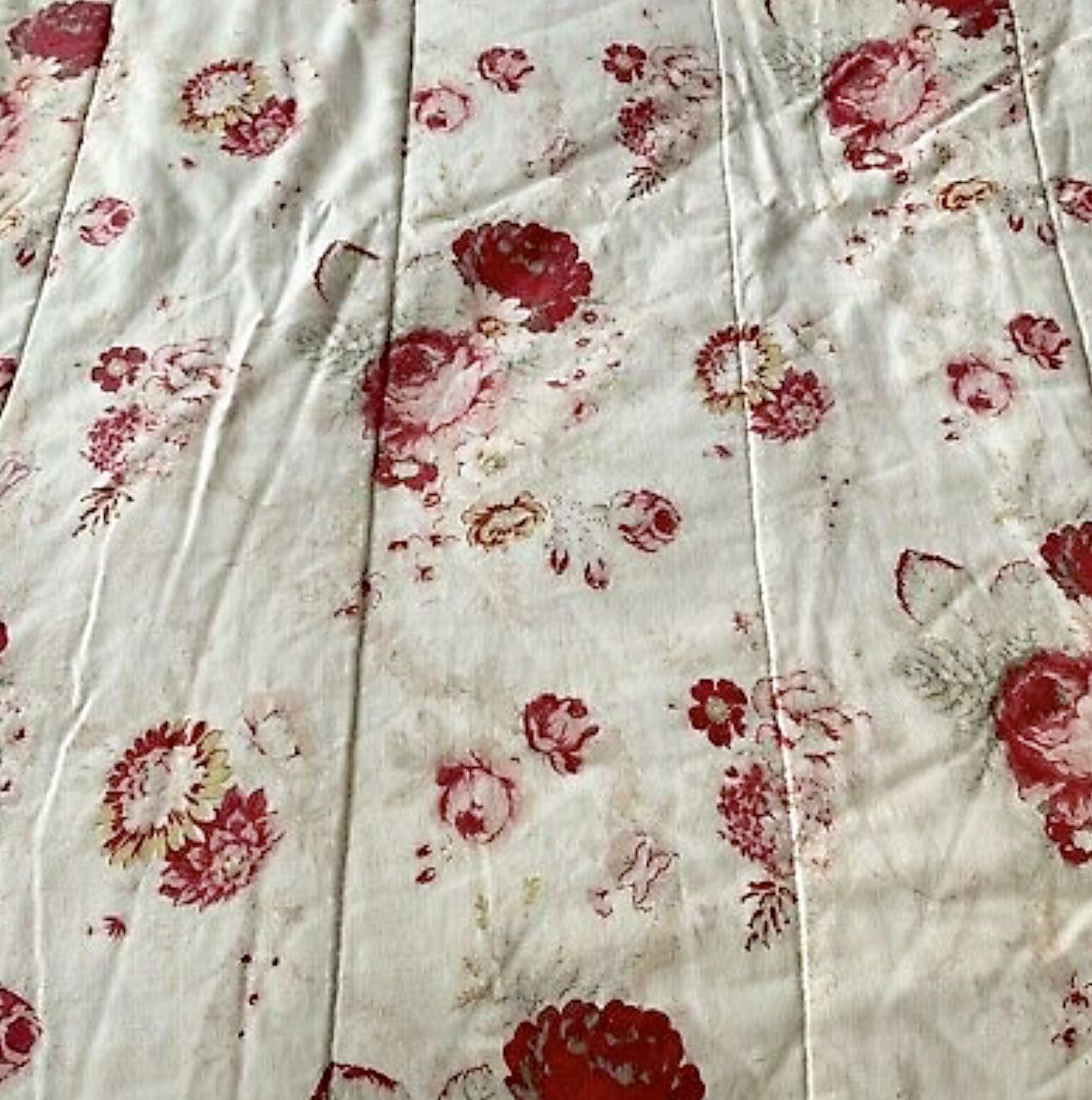 WAVERLY Garden Room NORFOLK ROSE Red Cream Floral Twin Comforter