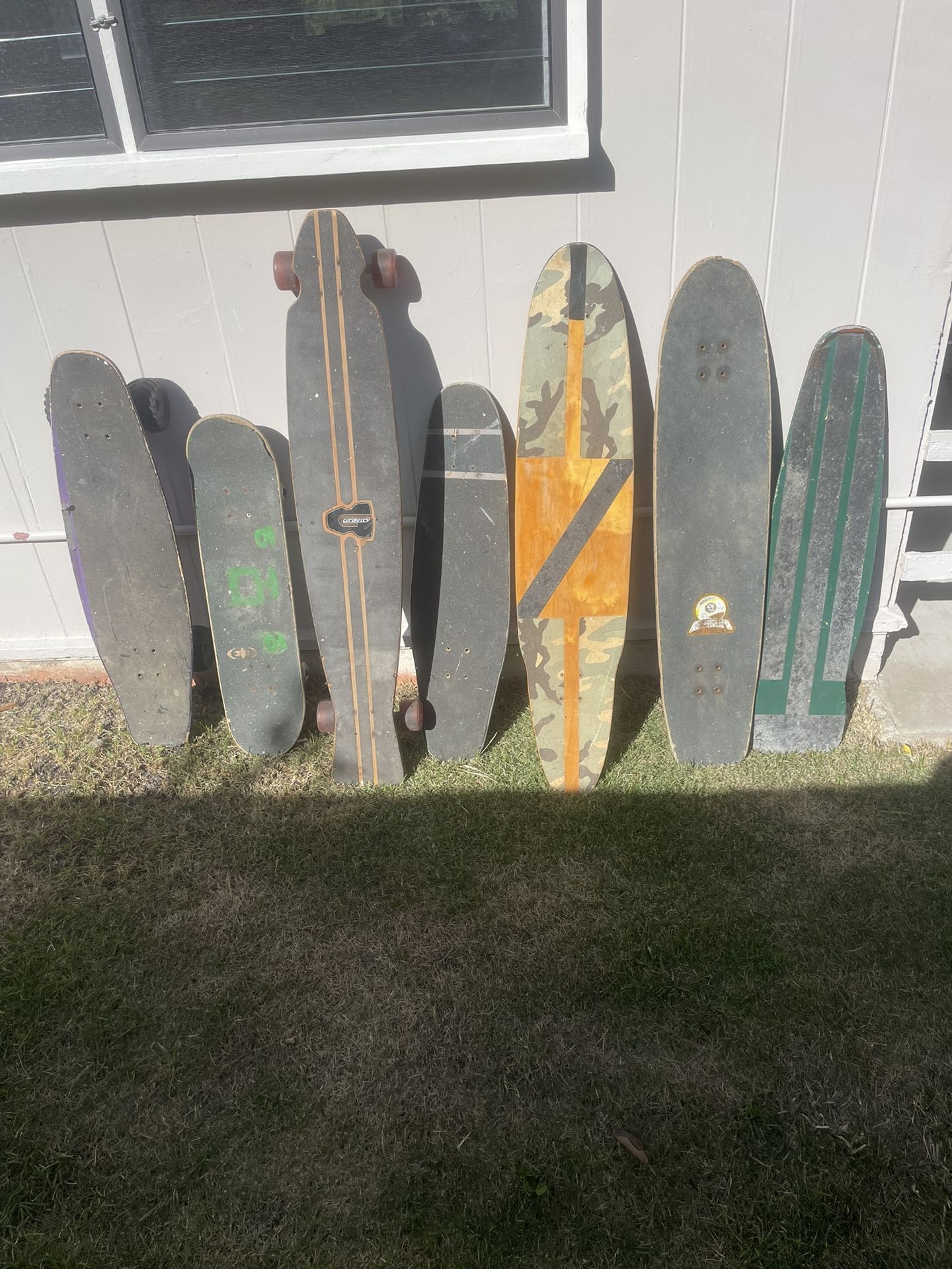 FREE SKATEBOARDS AND DECKS