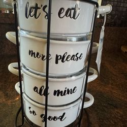 Soup bowls