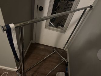 moveable clothing rack