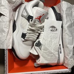 Jordan 4 size 9.5 300$