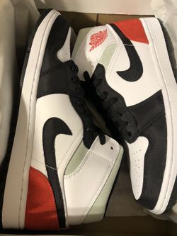 Air Jordan 1 Mid SE