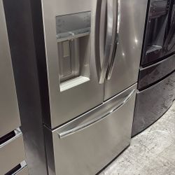 Frigidaire Refrigerator 