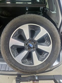 OEM Subaru Forester Wheels with Michelin X-Ice Xi3 Tires
Set of 4 OEM Subaru 17" wheels from a 2017 Forester, in excellent condition