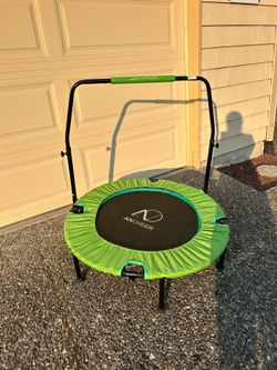 Personal trampoline