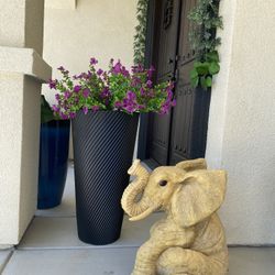 Resin Statue 